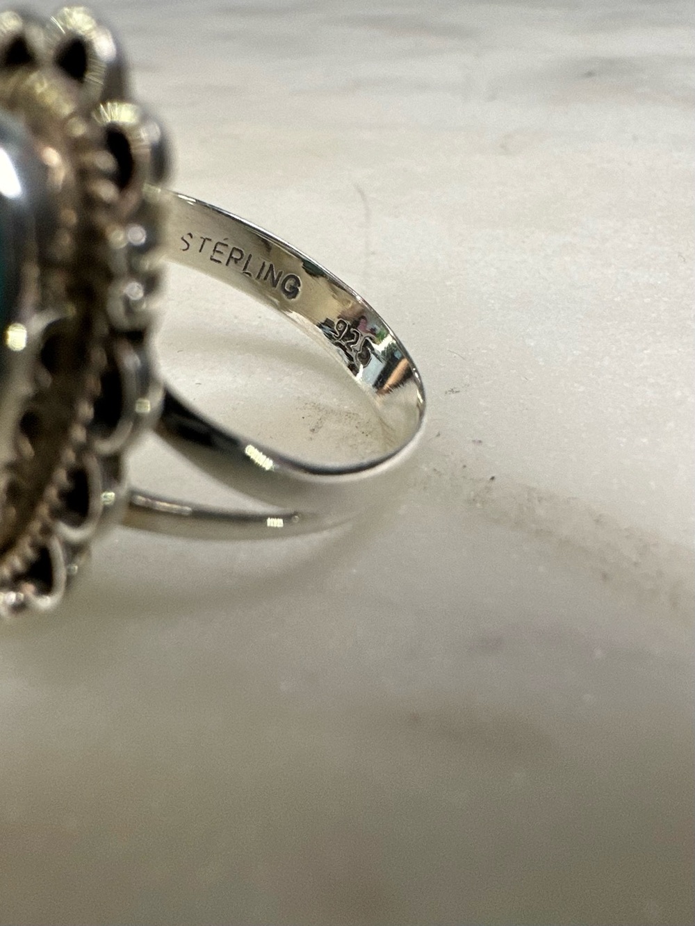 Turquoise Oval Sterling Silver Scallop Setting Size 8 Ring - Picture 4 of 5
